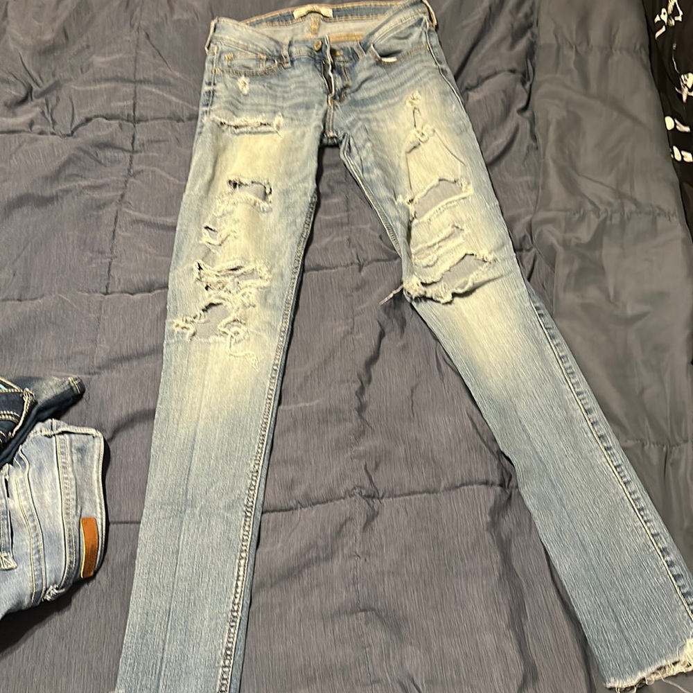 Hollister 7L